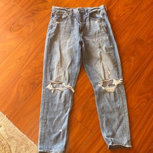 American Eagle mom jeans !